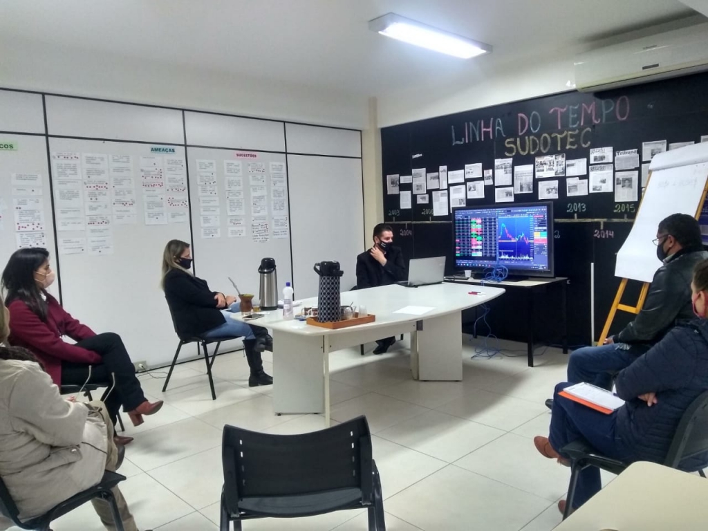 SUDOTEC PROMOVE BATE-PAPO COM ACESSOR DE INVESTIMENTOS