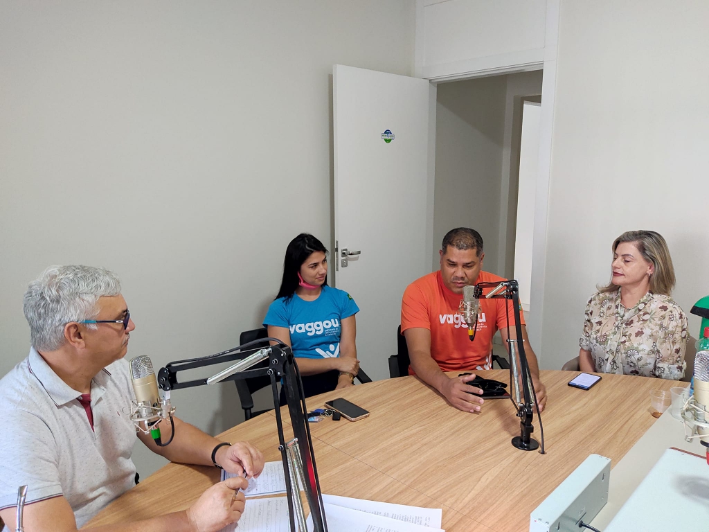 INCUBADORA SUDOTEC, JUNTAMENTE COM STARTUPS PARTICIPA DE ENTREVISTA NO PROGRAMA "Tudo Sob Controle", DA RÁDIO VERDES LAGOS FM