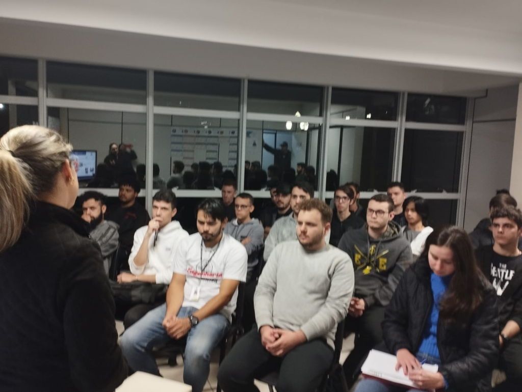 SUDOTEC RECEPCIONA ACADEMICOS DA UTFPR