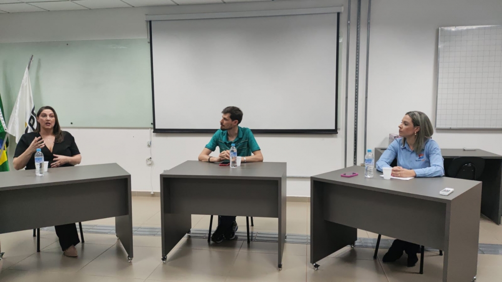 CCT juntamente com a UTFPR-DV em Dois Vizinhos sediou uma mesa redonda com o tema “A Contribuição do Ecossistema de Inovação de DV: Do Zero ao Sucesso