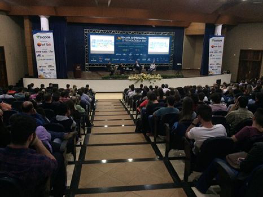 Painel Empresarial e Diálogo T.A.C