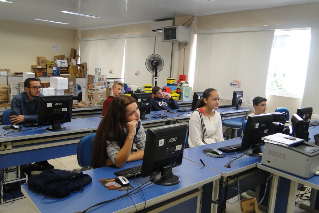 Curso de Desenvolvimento Web Site Teen