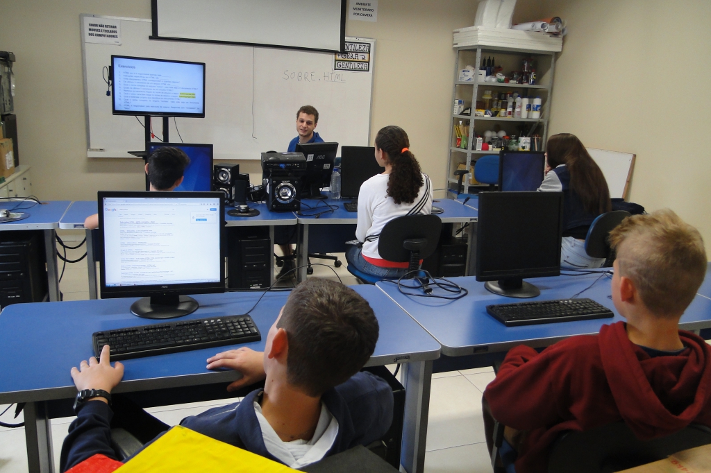 Curso de Desenvolvimento Web Site Teen