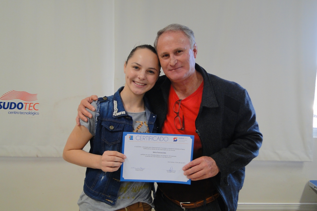 1º turma de Informática para Adultos 2017 concluem curso 