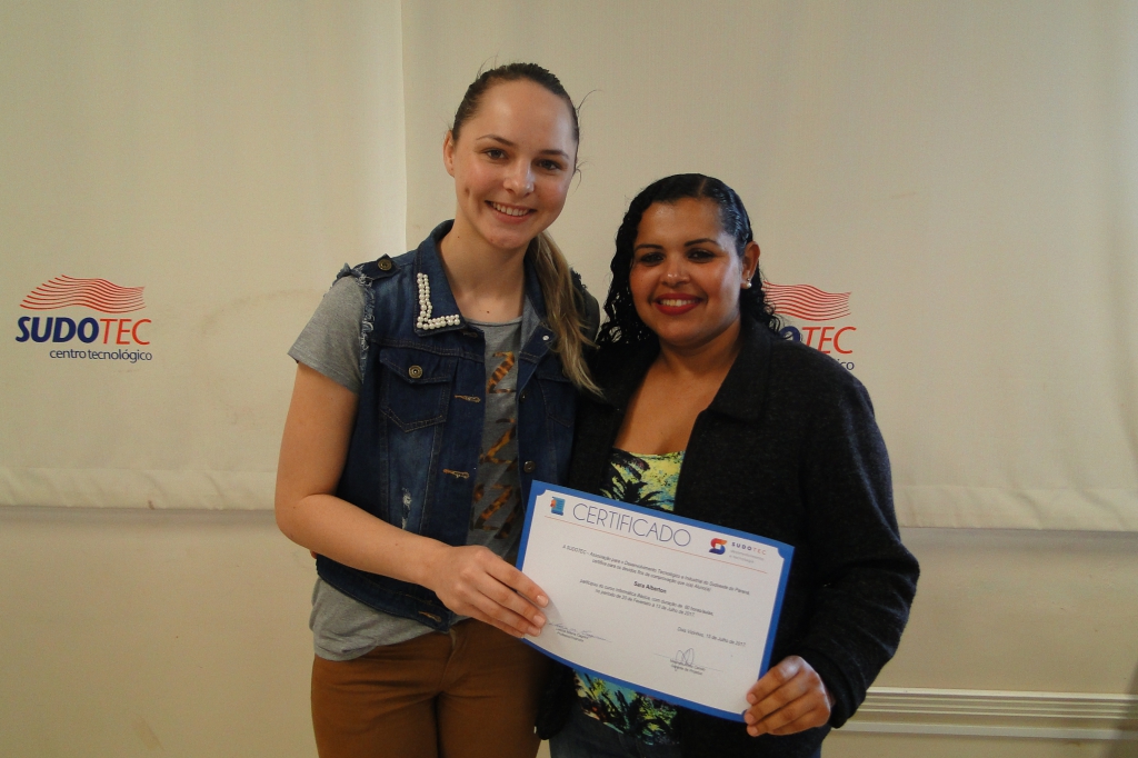 1º turma de Informática para Adultos 2017 concluem curso 