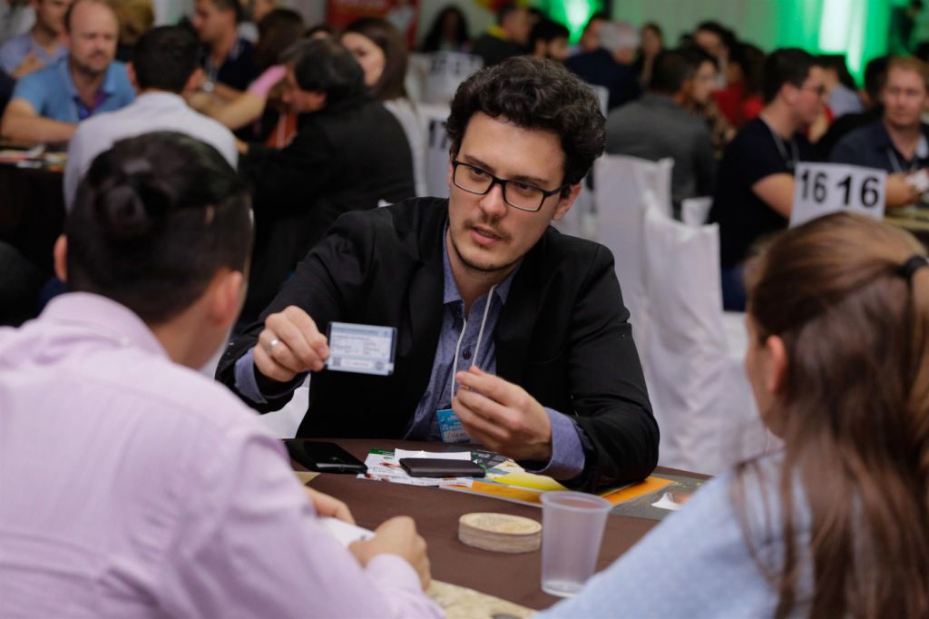 Primeira Rodada de Negócios de Dois Vizinhos