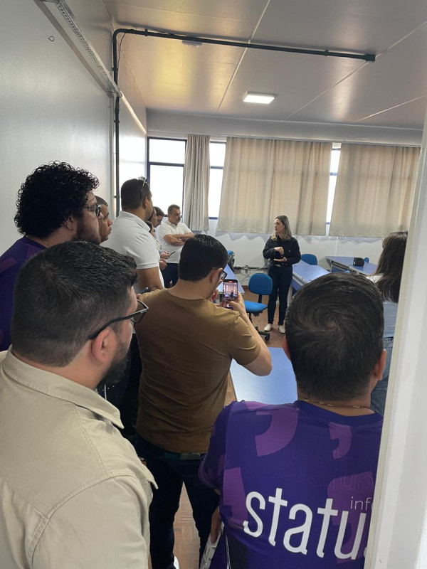 Recebemos na Sudotec o Secretário de Tecnologia de Guaíra, Sr. Guilherme, acompanhado da Presidente da ACIAG