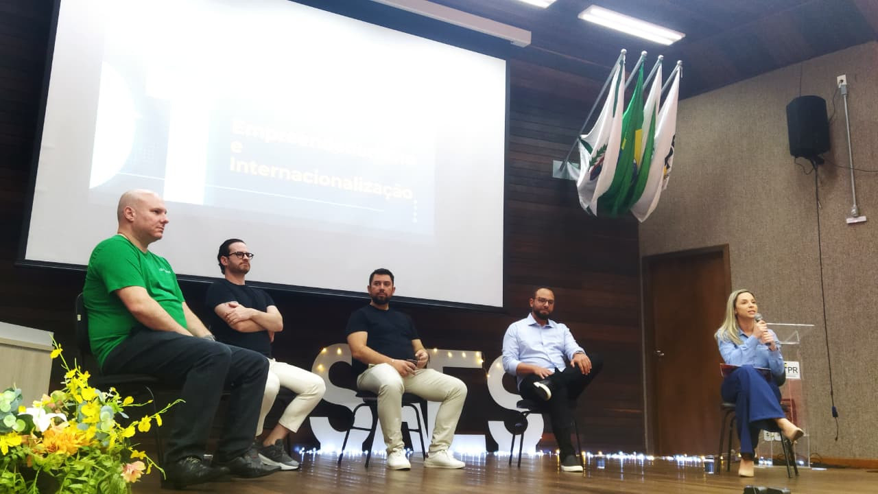 Sudotec e Empresas Graduadas/Incubadas participam da Semana Acadêmica de Engenharia de Software da UTFPR